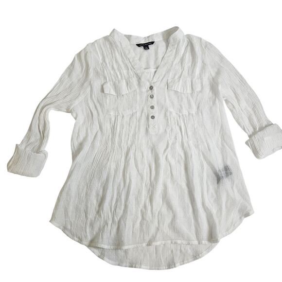 Zach + Rachel White Gauzy Medium Top - Picture 1 of 9